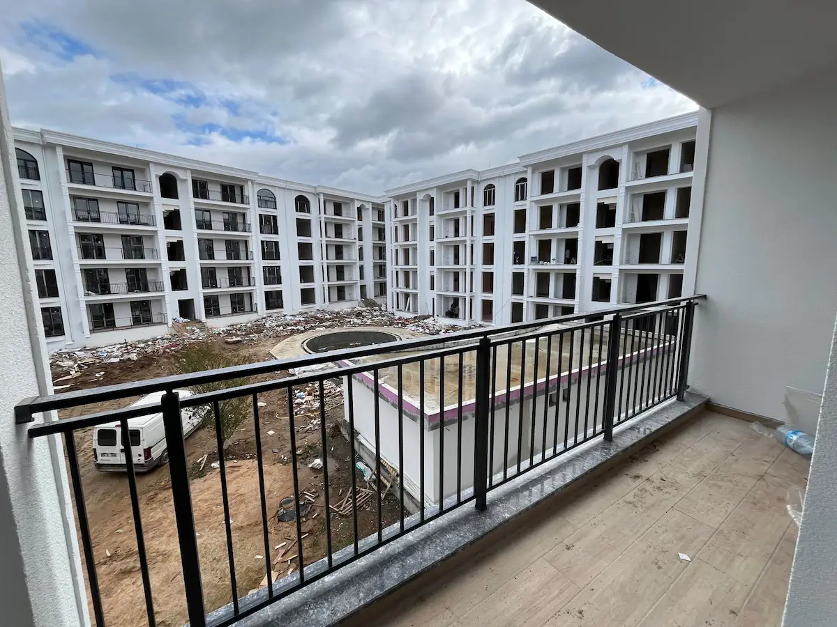 KARTEPE KENT MEYDANINDA SATILIK 2+1 YÜKSEK GİRİŞ DAİRE