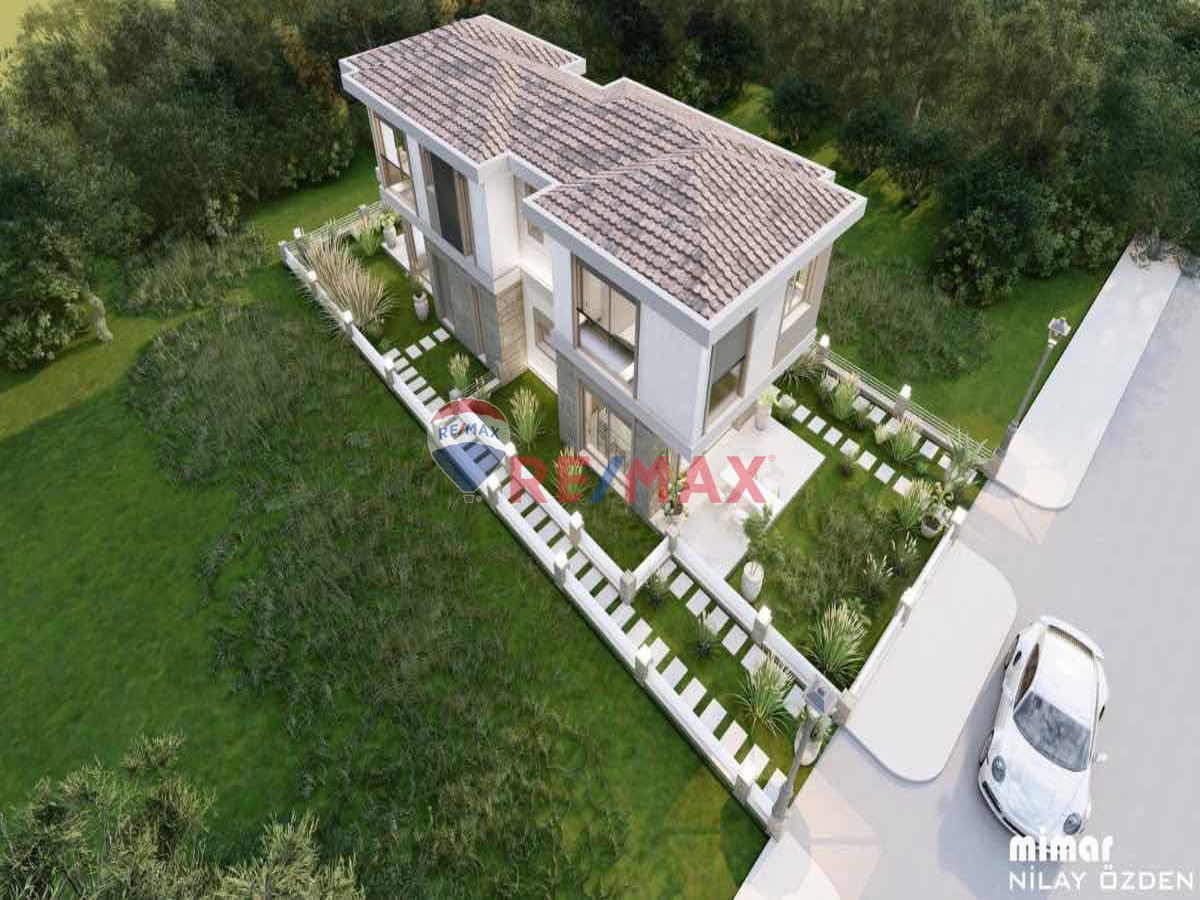 LANSMANA ÖZEL ÖDEME SEÇENEKLERİYLE DENİZE 600 M MESAFEDE VİLLA