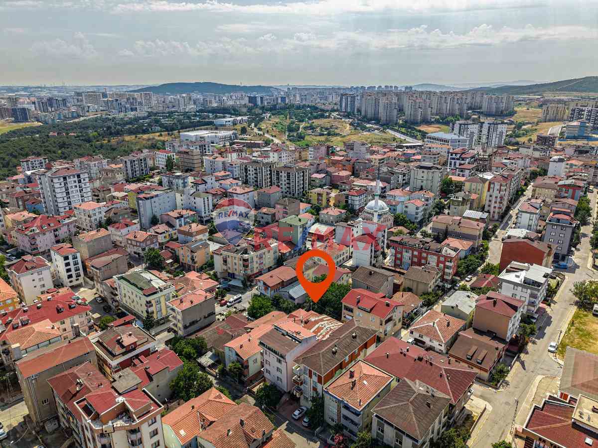 PENDİK ESENYALI AHMET YESEVİDE SATILIK İMARLI KÖŞE PARSEL