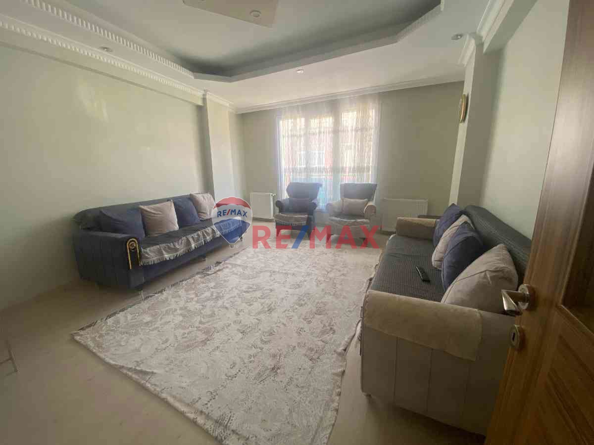 ESENYURT SELAHATTİN EYYUBİ MAHALLESI'NDE 3+1 DAIRE