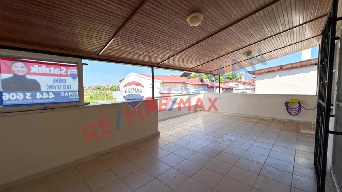 ZEYTNLİ İKİZÇAY MAH. DENİZE YAKIN  BAHÇELİ  EŞYALI MASRAFSIZ 4+1 TRİPLEKS VİLLA 