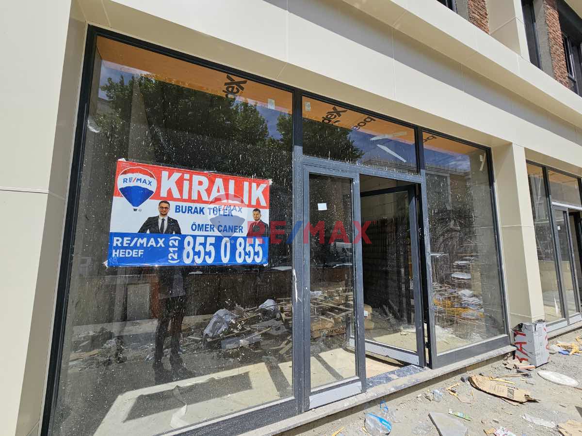 BEYLİKDÜZÜ İŞLEK CADDE ÜZERİ KİRALIK 159M2 SIFIR DÜKKAN MAĞAZA