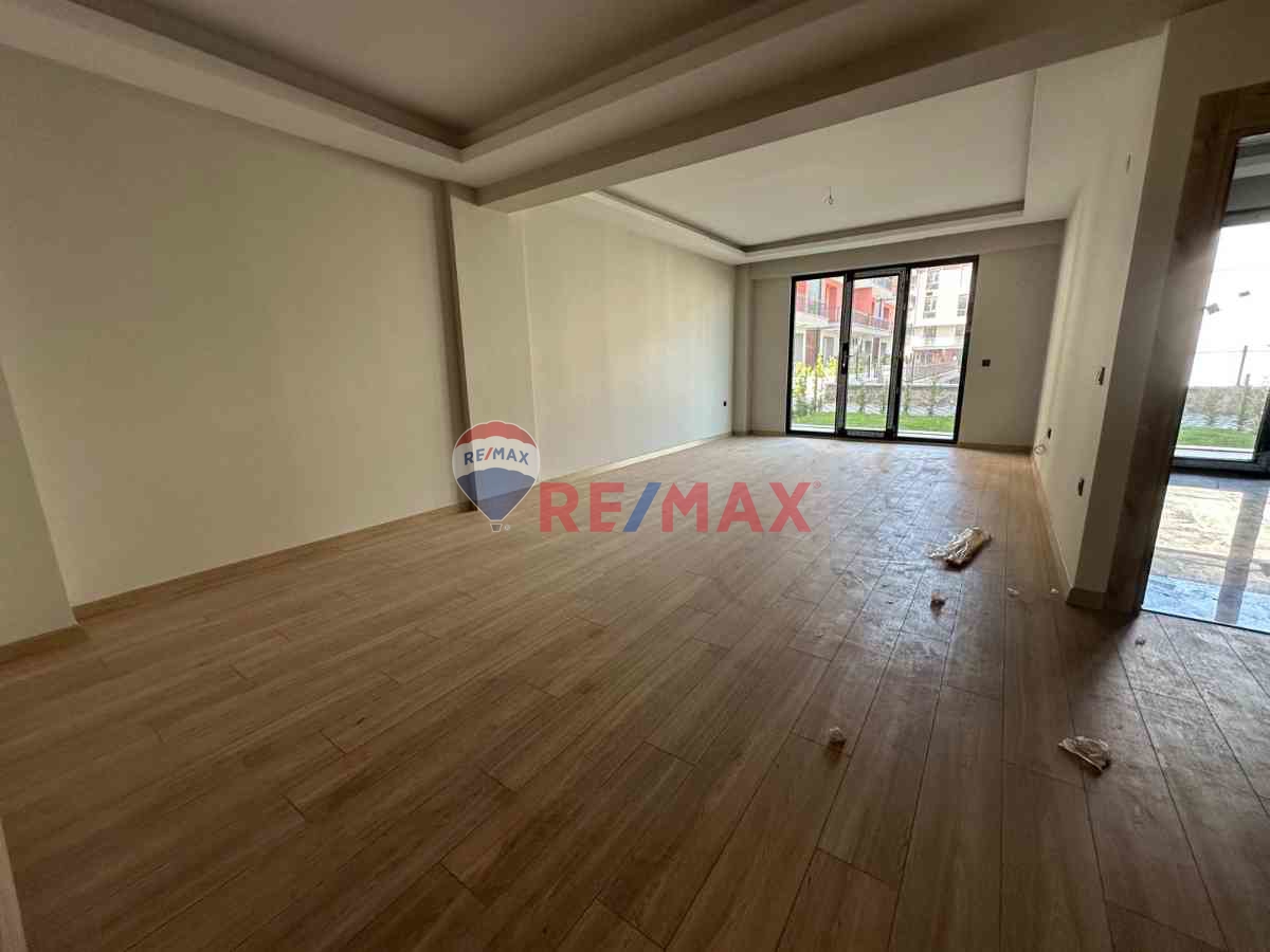 BAŞİSKELE YUVACIK LOCA 4+1 ARAKAT DÜZ KİRALIK DAİRE