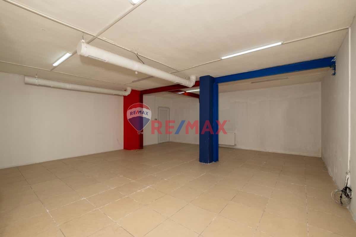 YENIBOSNA MERKEZ DE 4550 M2 KOMPLE KIRALIK BINA