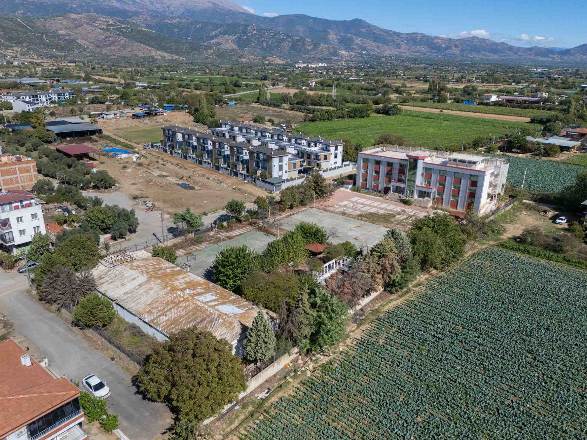 ÖDEMIŞ'TE ÖZEL HASTANE, YAŞLI BAKIM EVI, REHABİLİTASYON YATIRIMI