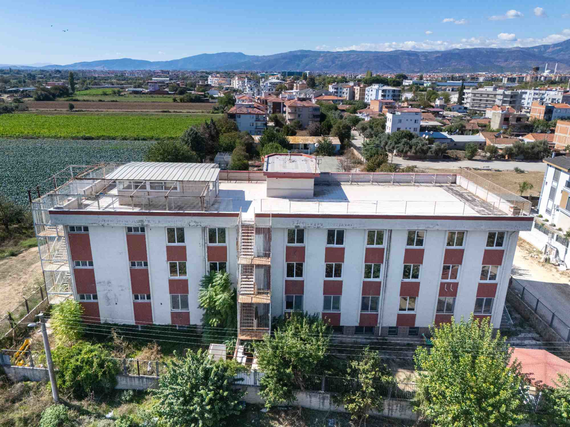 ÖDEMIŞ'TE ÖZEL HASTANE, YAŞLI BAKIM EVI, REHABİLİTASYON YATIRIMI