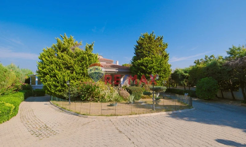 URLA’DA EŞSİZ BİR MALİKANE