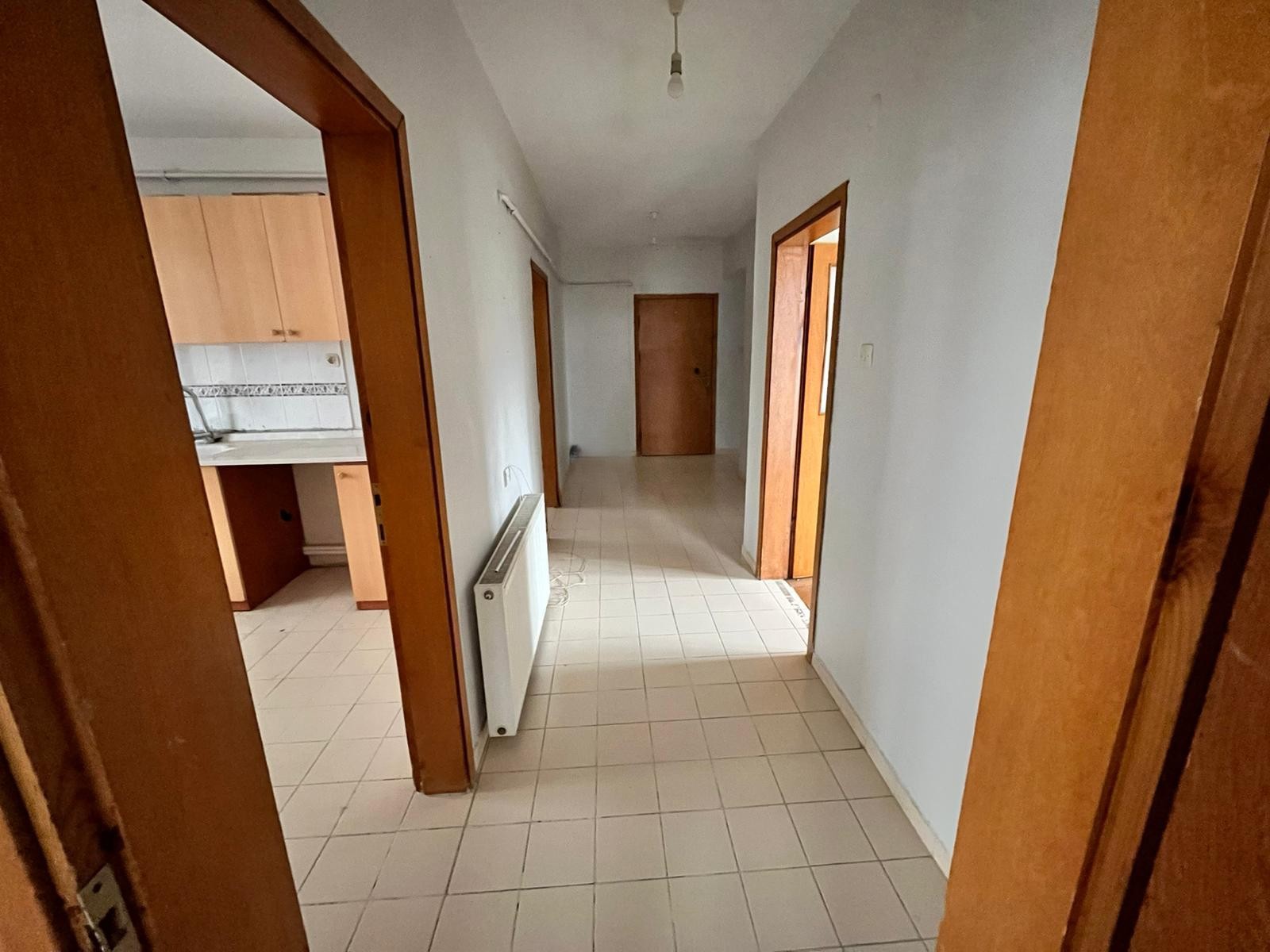 RE/MAX ÇAKRA' DAN ATATÜRK MAHALLESI ÖZMERCAN SITESINDE KIRALIK