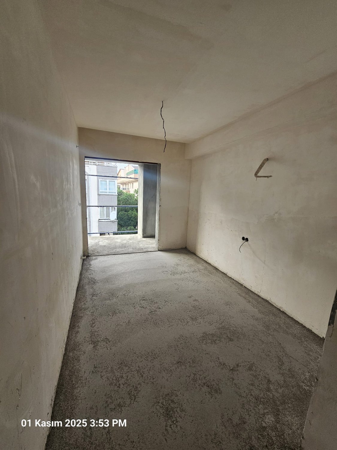 DIKILI MERKEZDE SATILIK 3+1 DAIRE