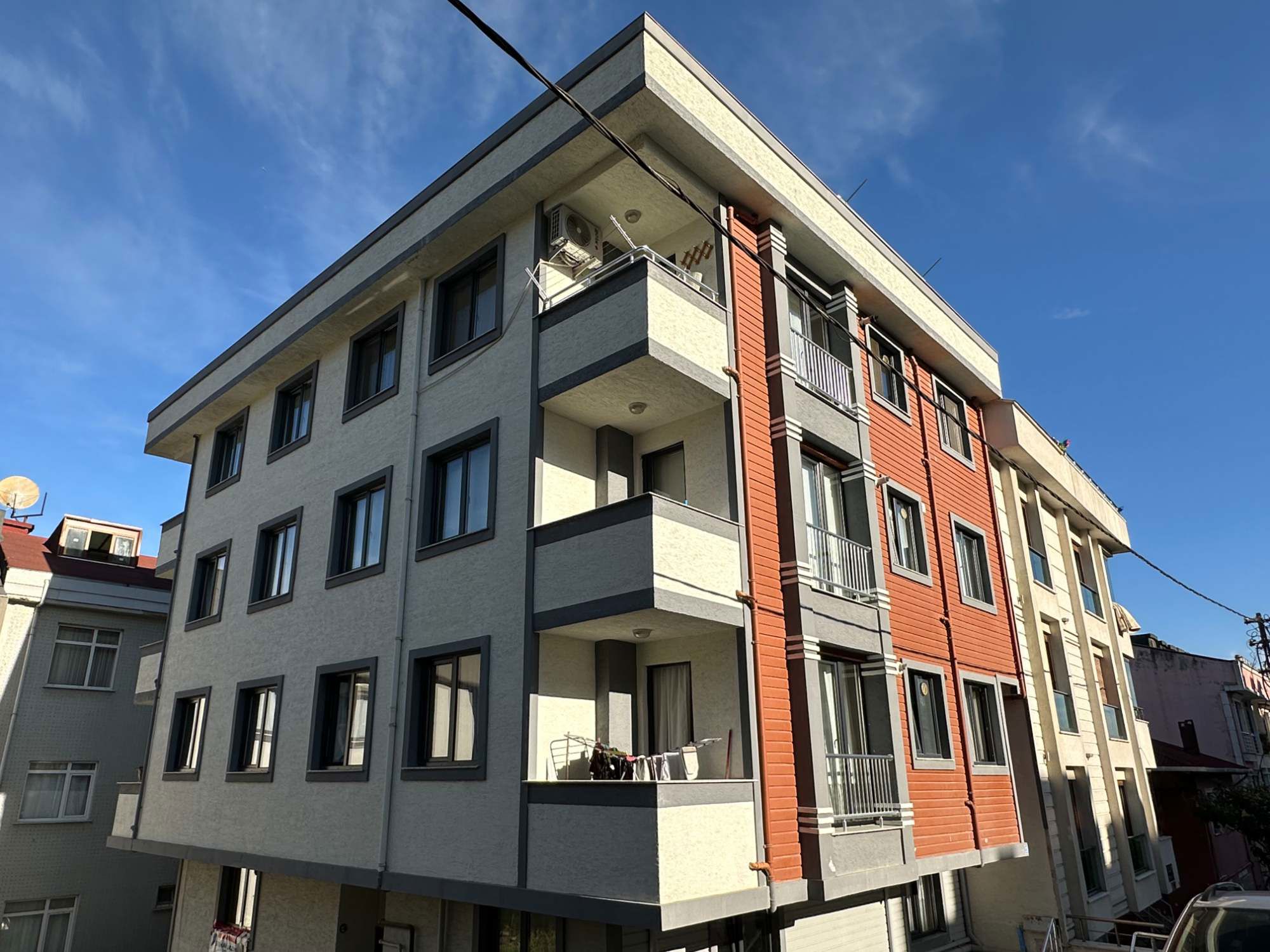 ÇAMLICA FERAH MH | 3+2 ÇATI DUBLEKS | AYRI GİRİŞLİ | 2 YAŞINDA