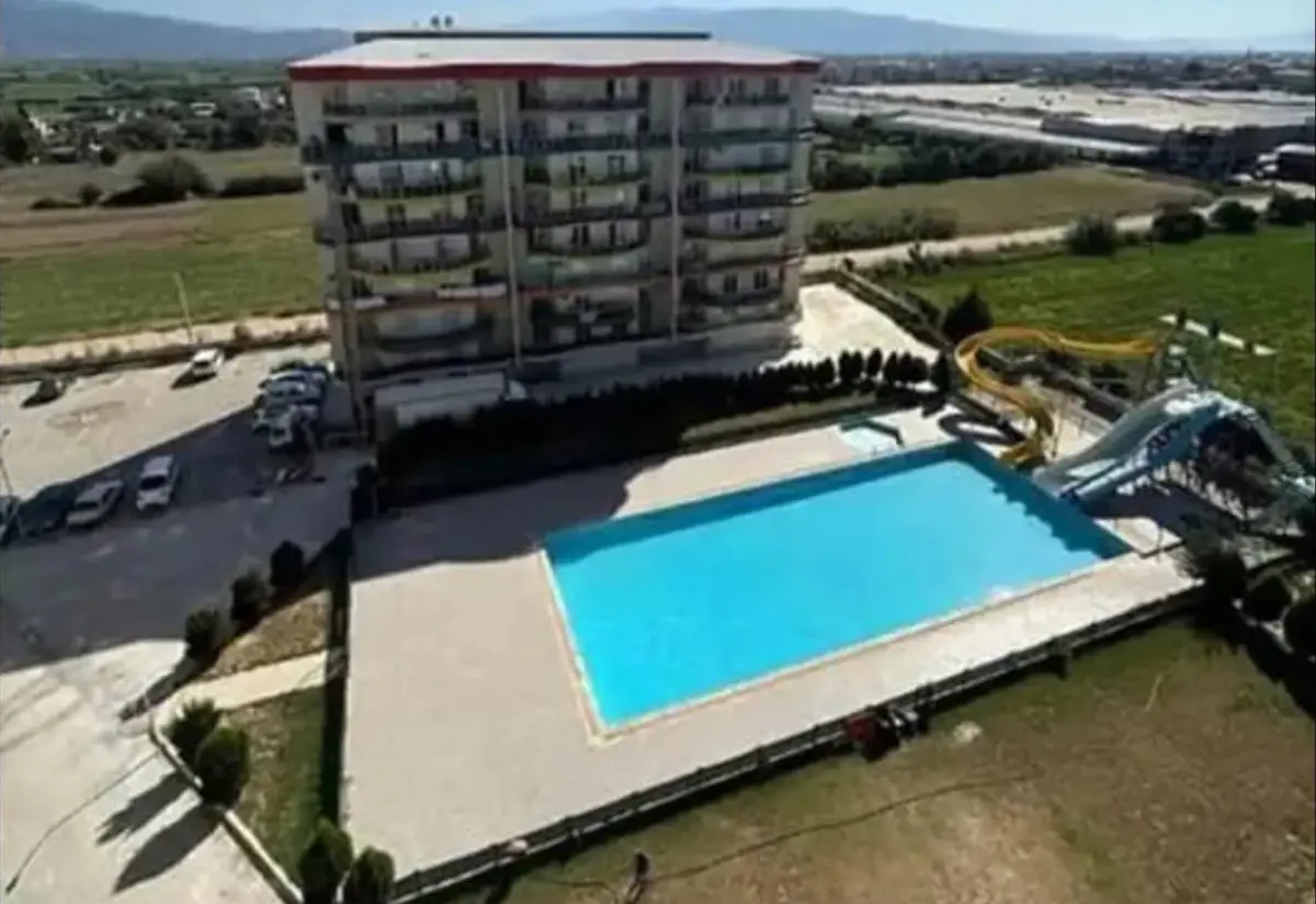 REMAX YELKEN'DEN NAZİLLİ DE HAVUZLU SİTE DE 3+1 SATILIK DAİRE