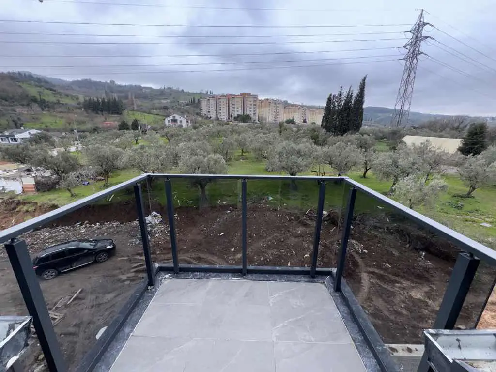 REMAX FREKANSTAN KAYACIKTA MANZARALI BAHÇE DUBLEKSLER