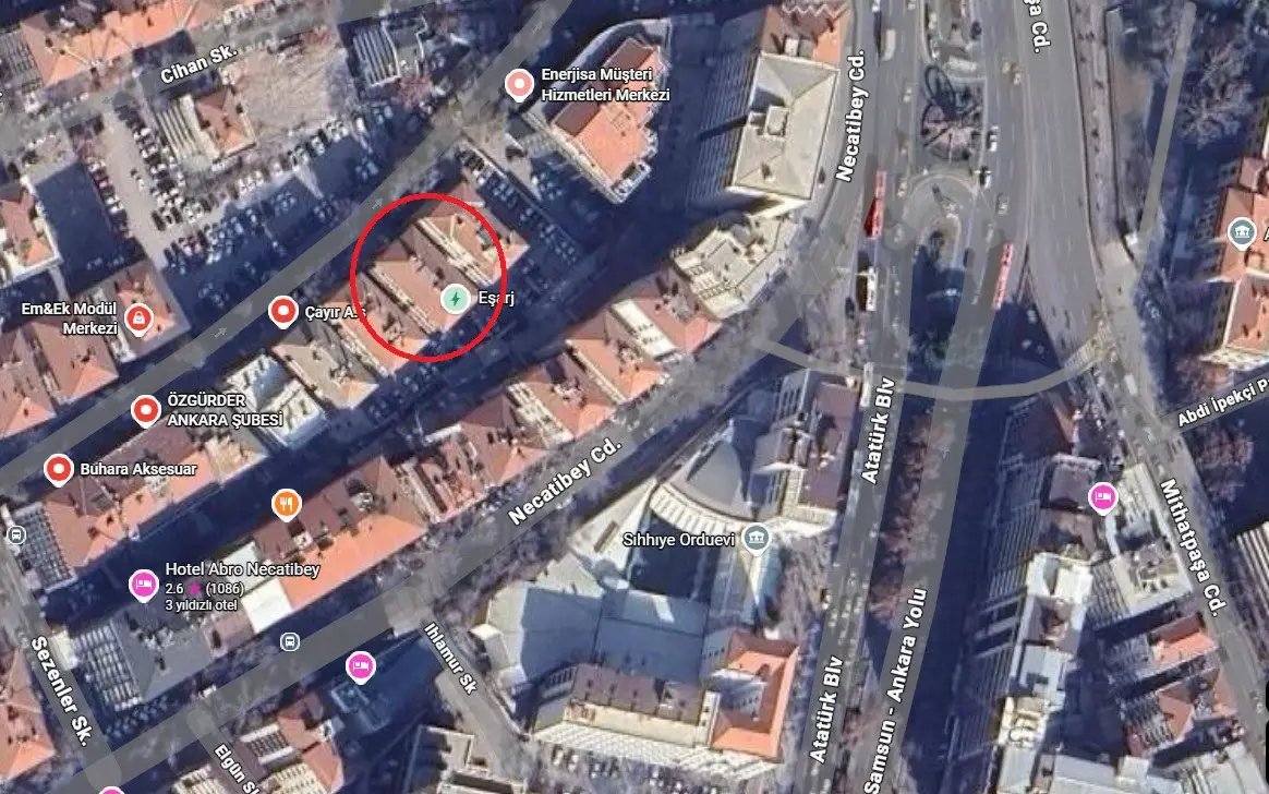 SIHHIYE HANIMELİ SOKAK'TA KİRALIK KOMPLE BİNA (DÜKKAN / OFİSLER)