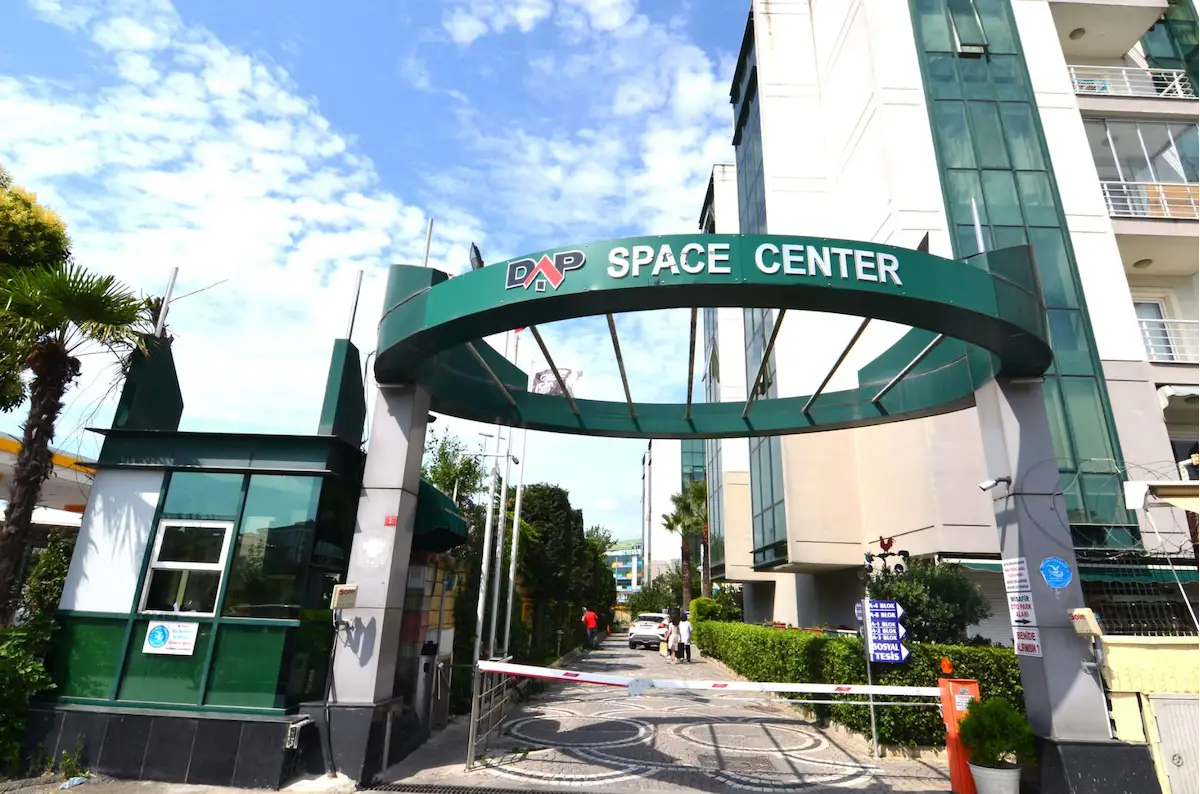 REMAX PROF SANCAKTEPE DAP SAPACE CENTER KİRALIK 2+1 DAİRE
