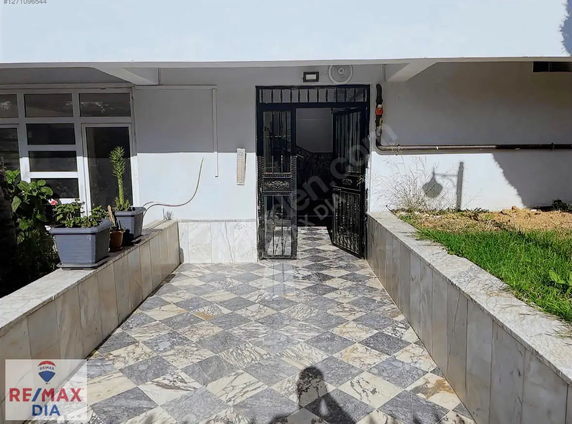 REMAX DIA DAN AKÇAKOCA DA SATILIK YAZLIK DAİRE