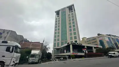 METROYA YAKIN CANEL PLAZA'DA KIRALIK 350M2 MAĞAZA-ATÖLYE-DEPO