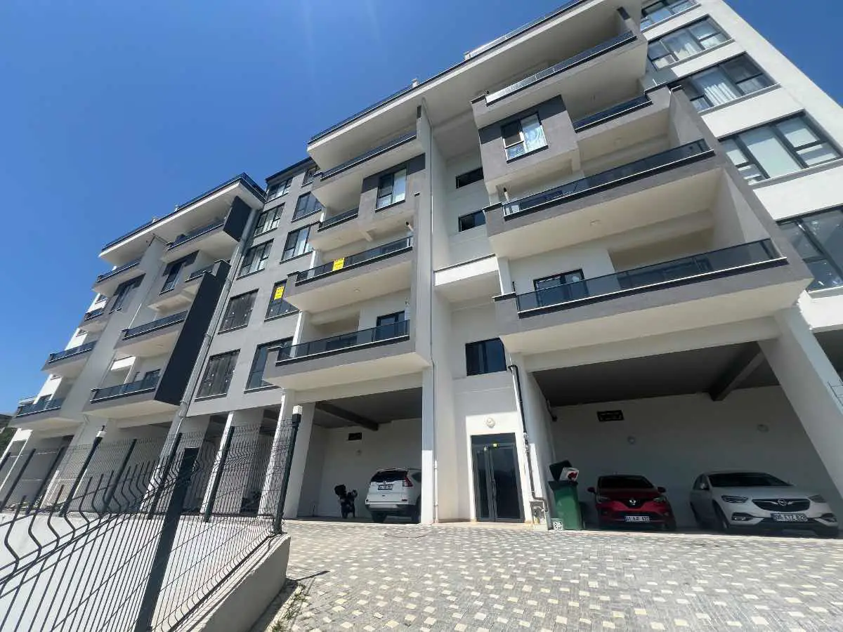 ORKA BOUTIQUE HAVUZLU SITEDE KIRALIK 4+1 ÇATI DUBLEKS DAIRE