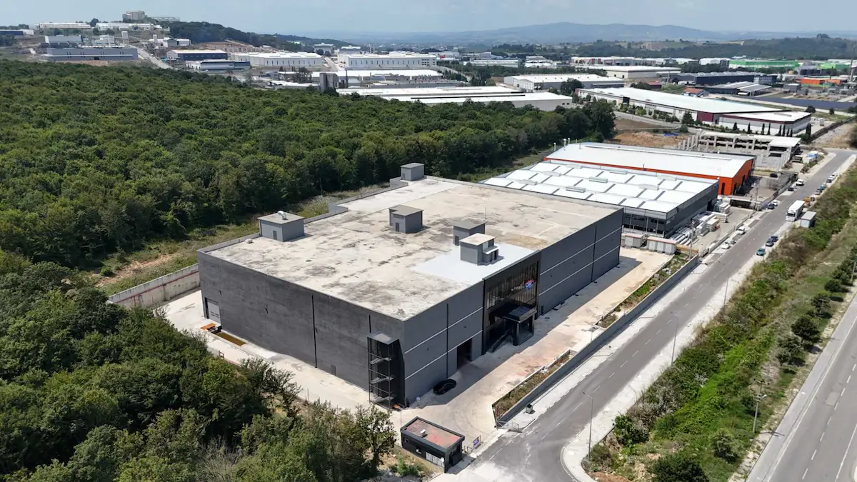 SAKARYA SÖĞÜTLÜ FERİZLİ OSB BÖLGESİNDE DEPO İMALAT FABRİKA