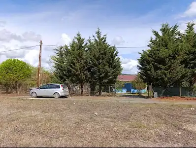 ÇATALCA SUBAŞINDA SATILIK 601 M² ARSA VE 1+0 MÜSTAKİL EV