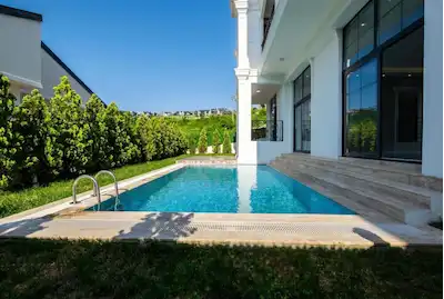 İZMIT KABAOĞLU TÜYSÜZLERDE SATILIK TAM MÜSTAKIL 4+2 A PLUS VILLA