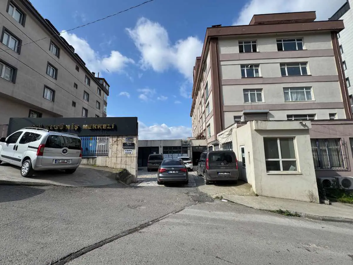 PENDİK GÜZELYALI MH. ENER SK. KİRALIK İŞ MERKEZİ KATI