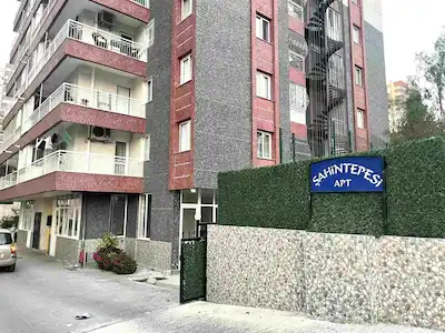 İZMIR BAYRAKLI'DA 3+1 SATILIK DAIRE
