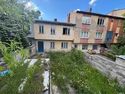 REMAX ARTIS'DEN KARAYOLLARI'NDA SATILIK YATIRIMLIK KARGIR BINA