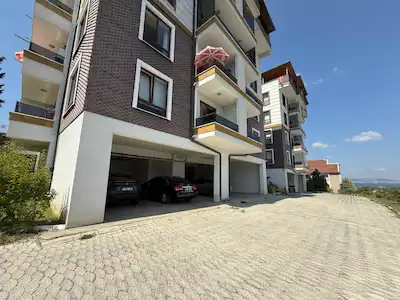 DİLEK ERCAN REMAX ÇAKRA GÖLCÜK TOPÇULAR 3+1 KİRALIK