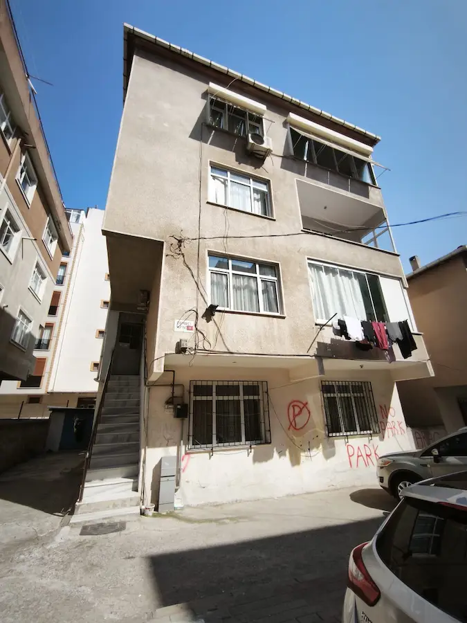 PENDİK ESENYALI SATILIK 2+1 GENİŞ DAİRE
