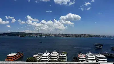 334M2 PANORAMİK BOĞAZ MANZARALI VE KAPALI OTOPARKLI 3.5+1 DAİRE