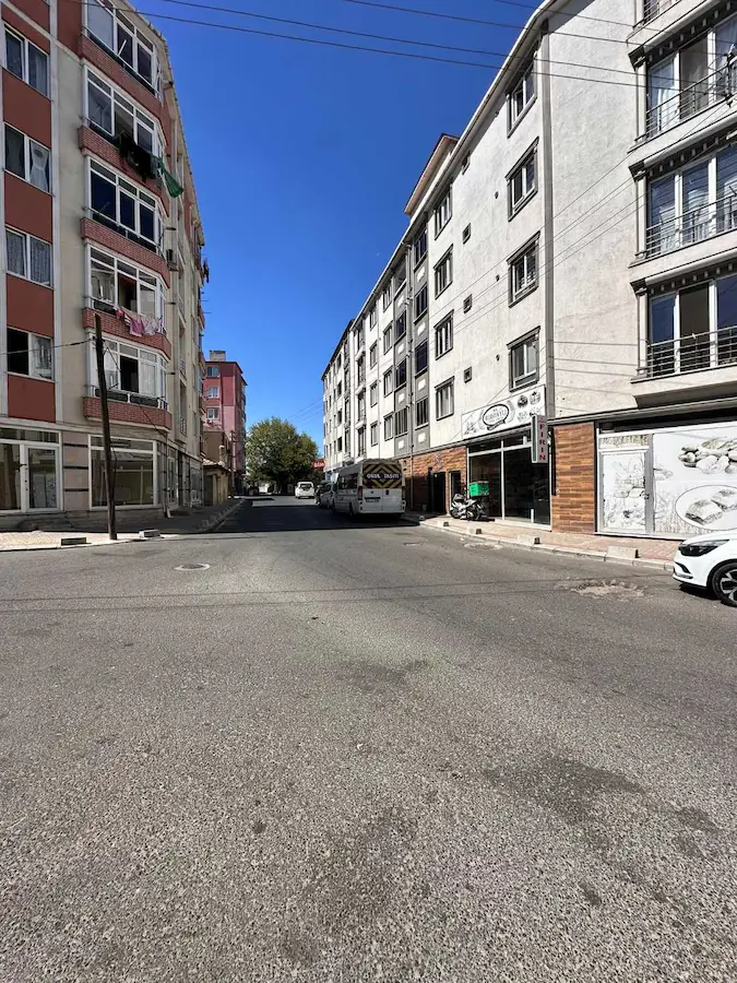 HIDIRAĞA MAH CUMHURİYET LİSESİ YANI SATILIK DAİRE 2+1 DAİRE