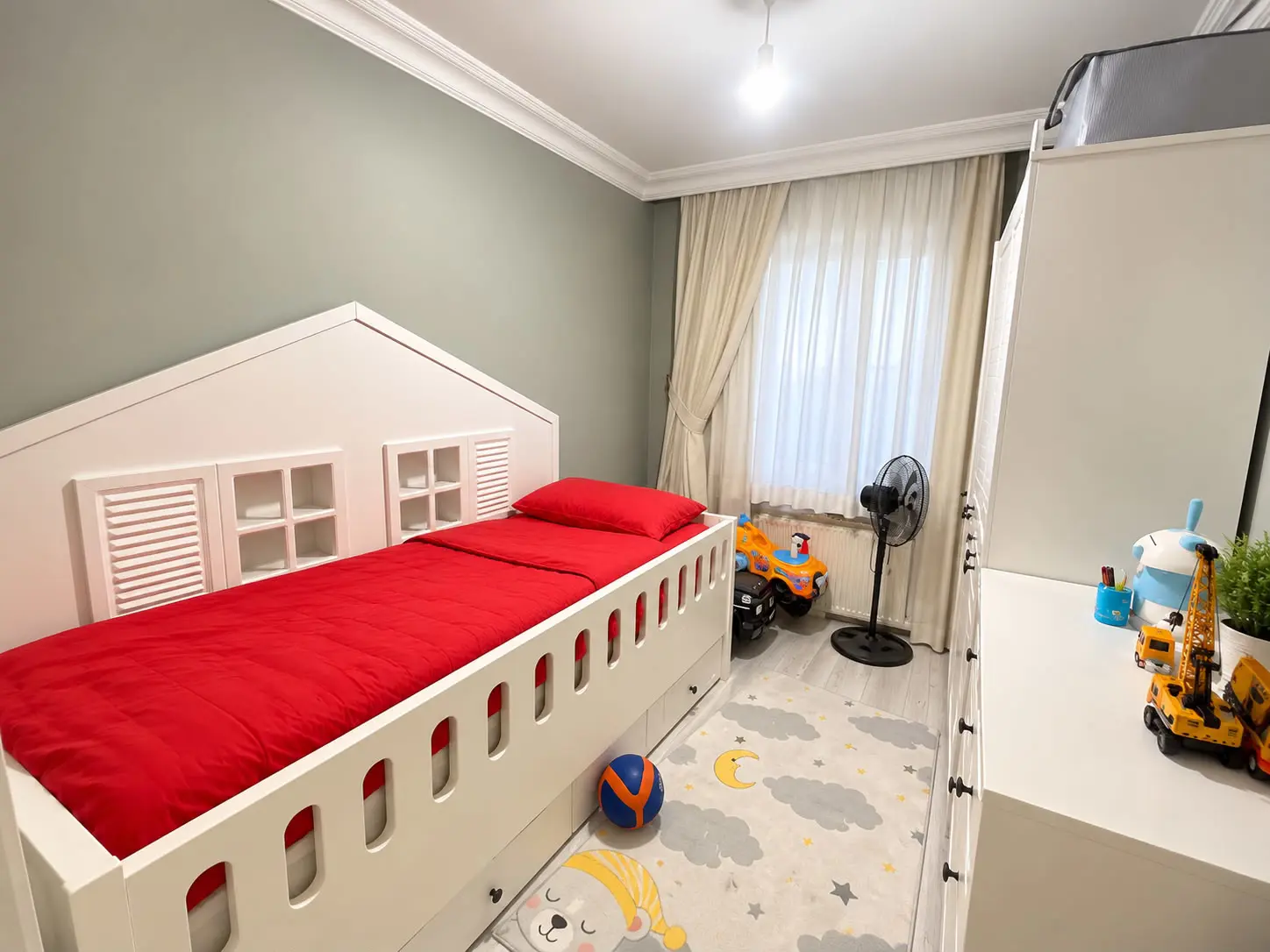 Property image 8