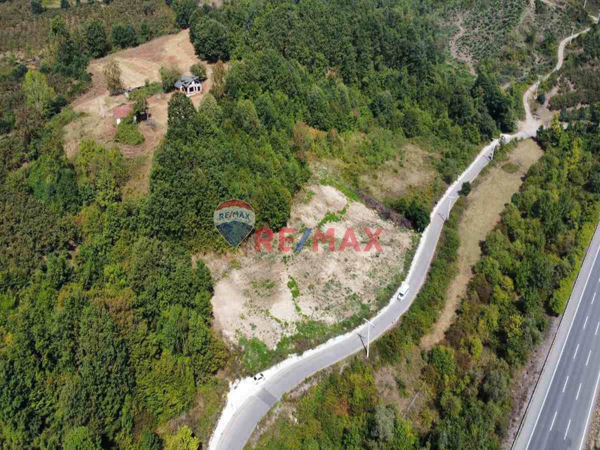 HENDEK KALAYIK MAHALLESİNDE MANZARALI 1.115 M2 İMARLI ARSA