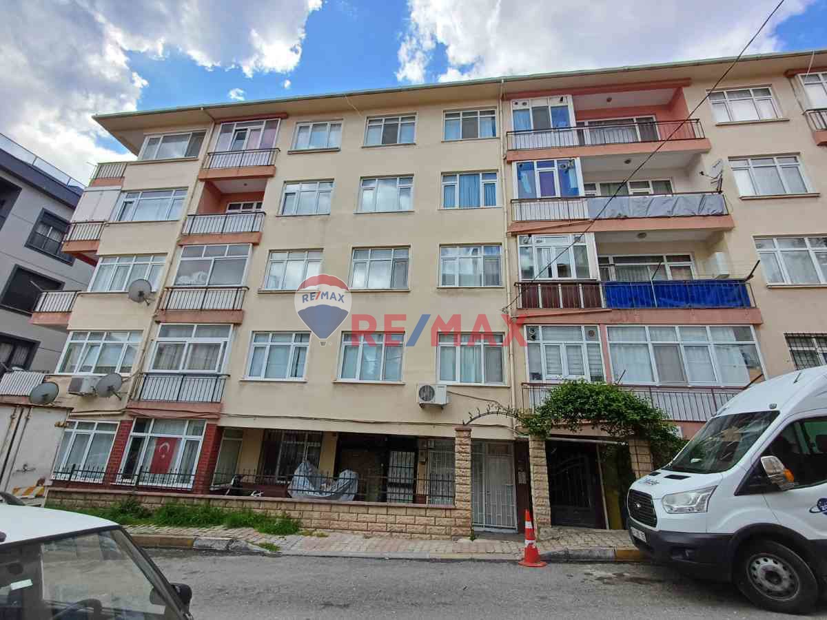 ALTINTEPE KLAVUZÇAYIRI CAD.E ÇOK YAKIN YENİLENMİŞ DAİRE