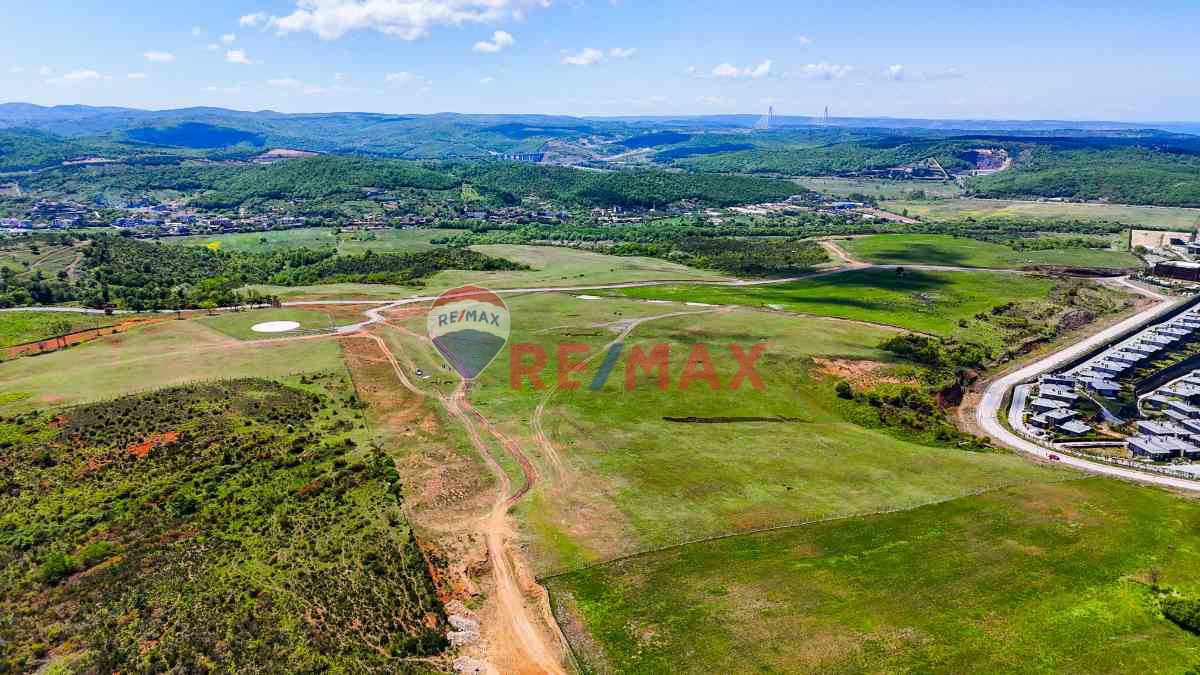 RIVA DÜŞLER VADISI'NE KOMŞU 5.000 M² İMARLI ARSA