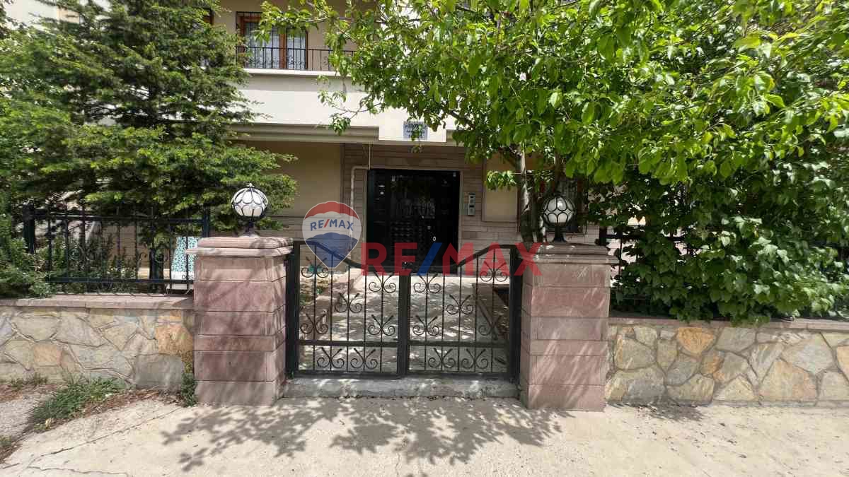 DİKMEN KEKLİKPINARI'NDA SATILIK 3+1 DAİRE