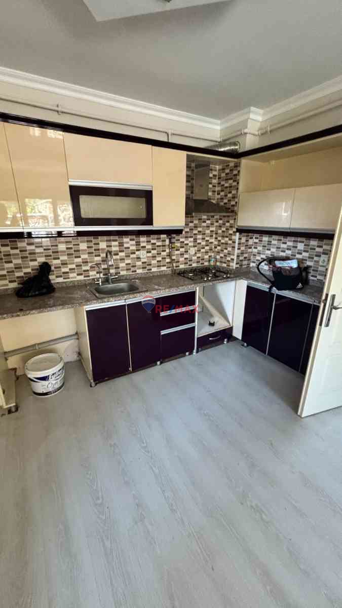 ALIAĞA YALI MAHALLESINDE BAHÇELI DENIZ MANZARALI FORLEX VILLA