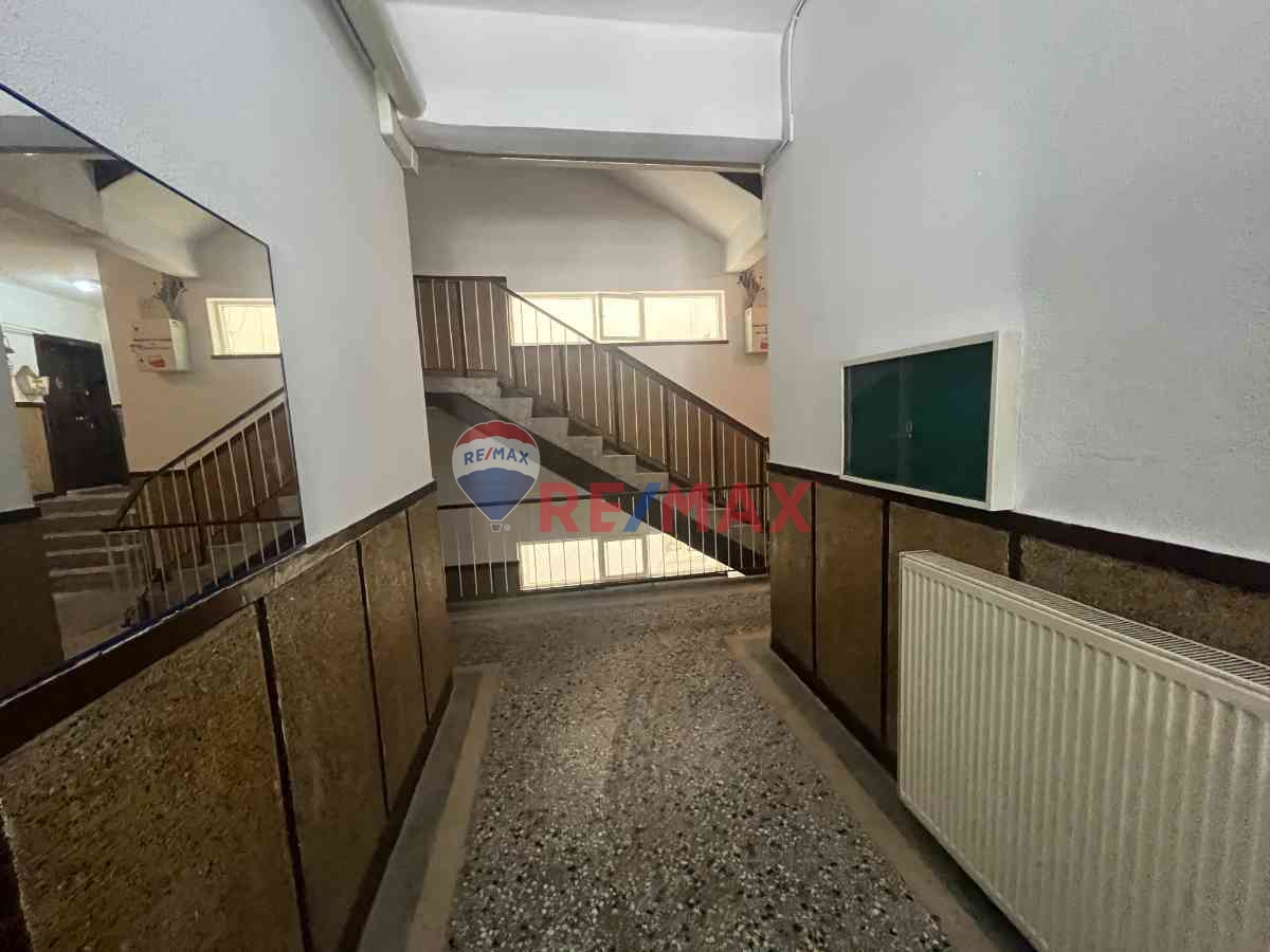 SOKULLU NAKIŞ SOKAK'TA SATILIK 3+1 DAIRE