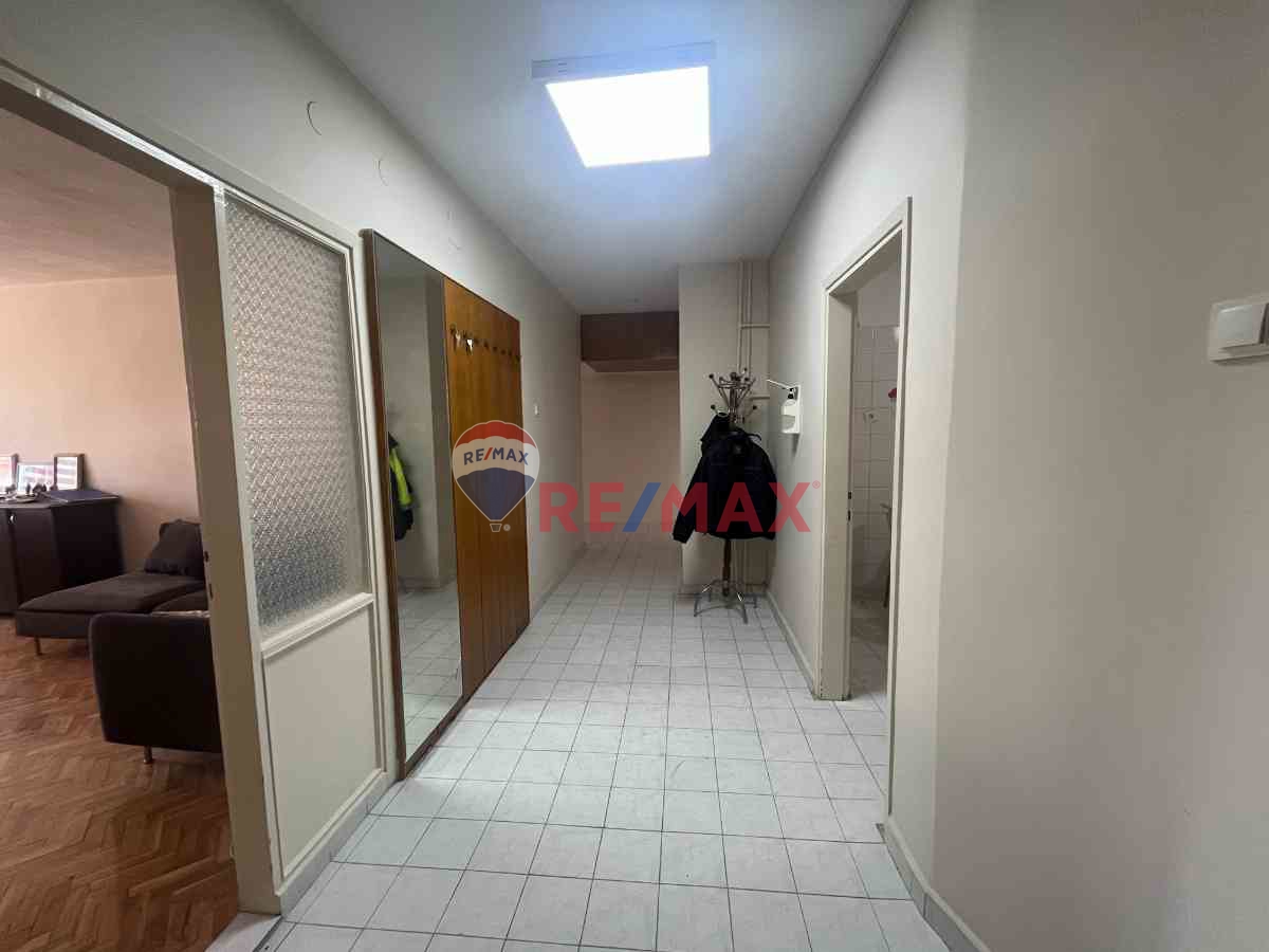 SOKULLU NAKIŞ SOKAK'TA SATILIK 3+1 DAIRE