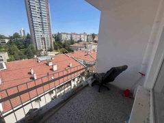 SOKULLU NAKIŞ SOKAK'TA SATILIK 3+1 DAIRE