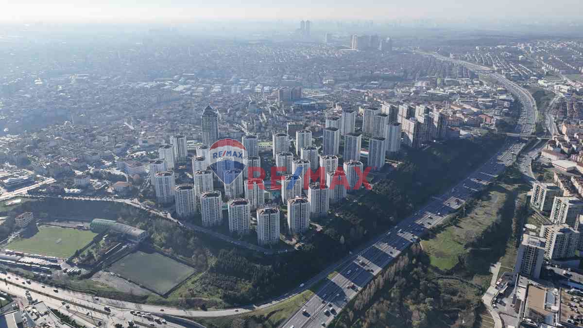 AVRUPA KONUTLARI TEM BÜYÜK 4+1 BOŞ SATILIK DAİRE (REMAX ASTYLE)