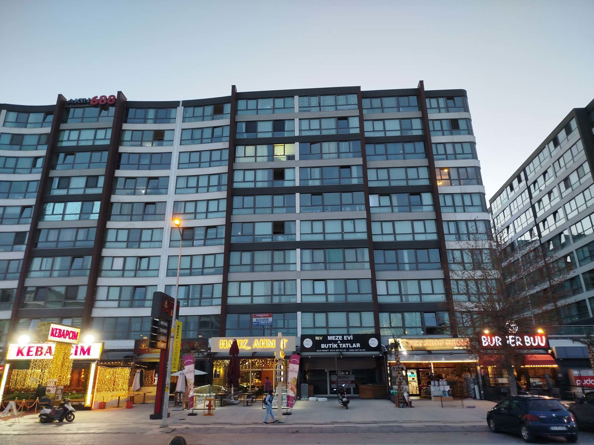 AKIN 688'DE KIRALIK CADDE CEPHELI 1+1 DAIRE