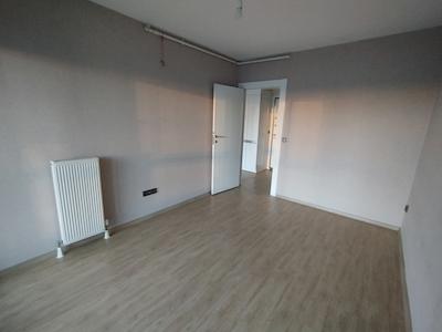 AKIN 688'DE KIRALIK CADDE CEPHELI 1+1 DAIRE