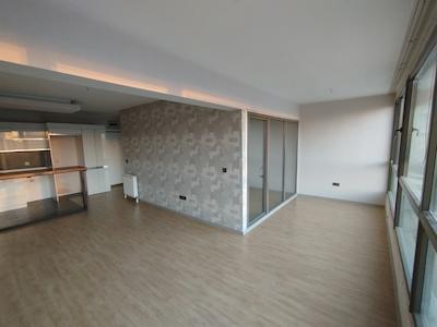 AKIN 688'DE KIRALIK CADDE CEPHELI 1+1 DAIRE