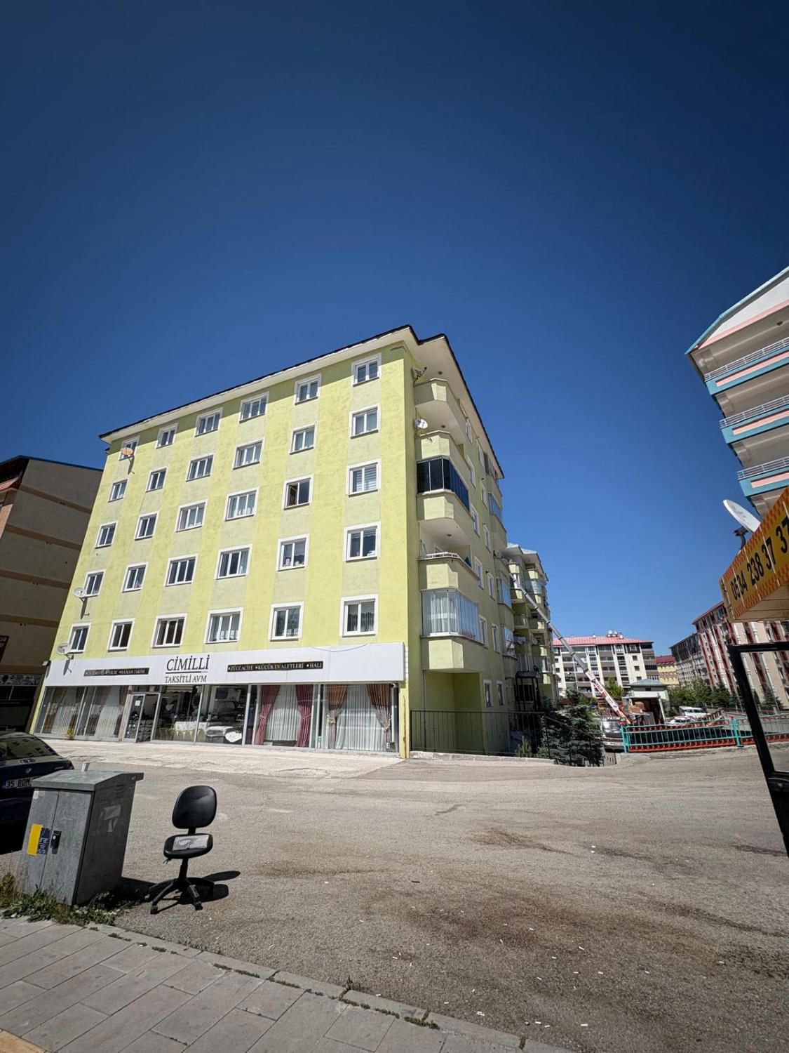 REMAX İLKE'DEN YILDIZKENT'TE 4+1 SATILIK DAİRE