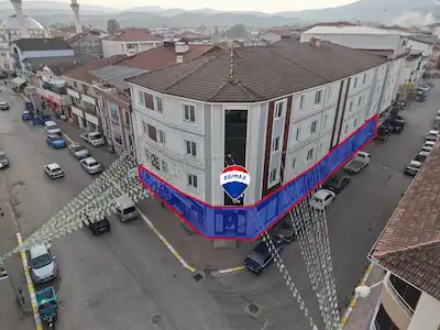 REMAX DIA’DAN CUMAYERİN’DE 600M2 SATILIK İŞ YERİ