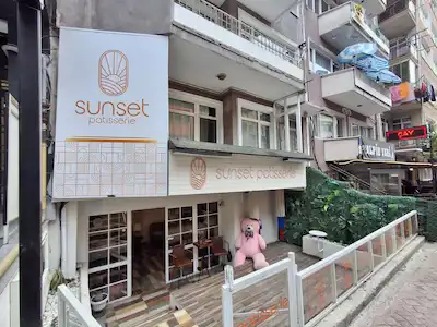 İZMIT KARABAŞ'TA HAZIR KAZANÇLI, DONANIMLI DEVREN KIRALIK KAFE
