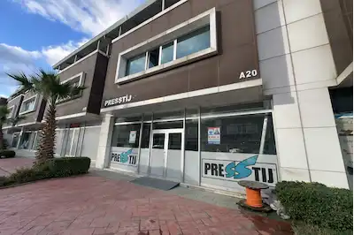 İZMİT ÇARŞI YAPIDA 850 M2 KIRALIK 3 KATLI TICARI IŞYERI