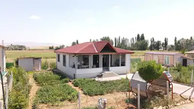 ANKARA ÇUBUK KIZILCA'DA 501M2 TARLA İÇİNDE EŞYALI MÜSTAKIL EV