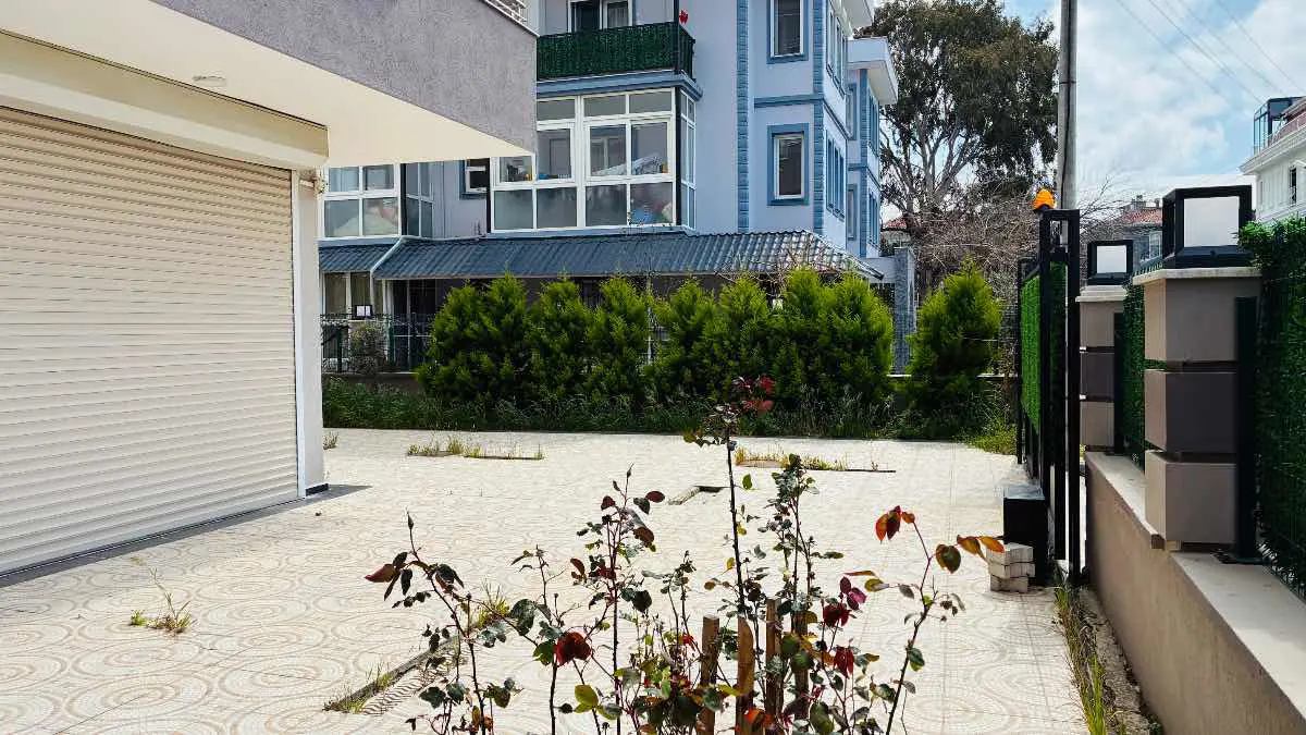 Property image 8